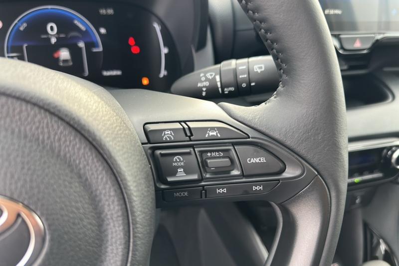 Toyota Yaris 1.5 Hybrid 116 Bva Design