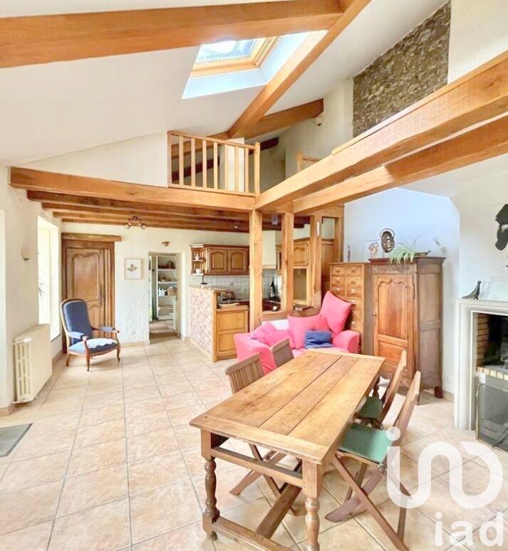 Maison - 174 m² - 9 pièces