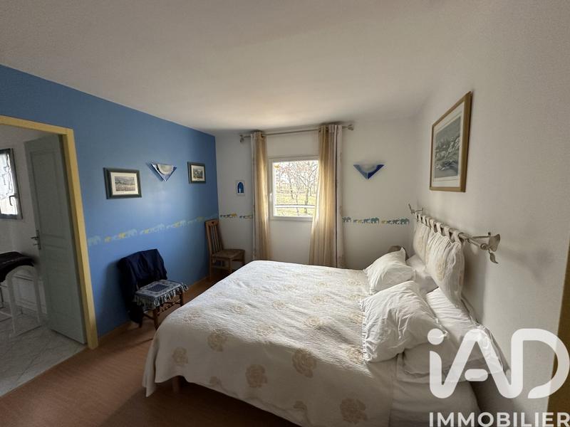 Maison - 244 m² - 8 pièces