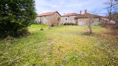 Maison - 180 m² - 11 pièces