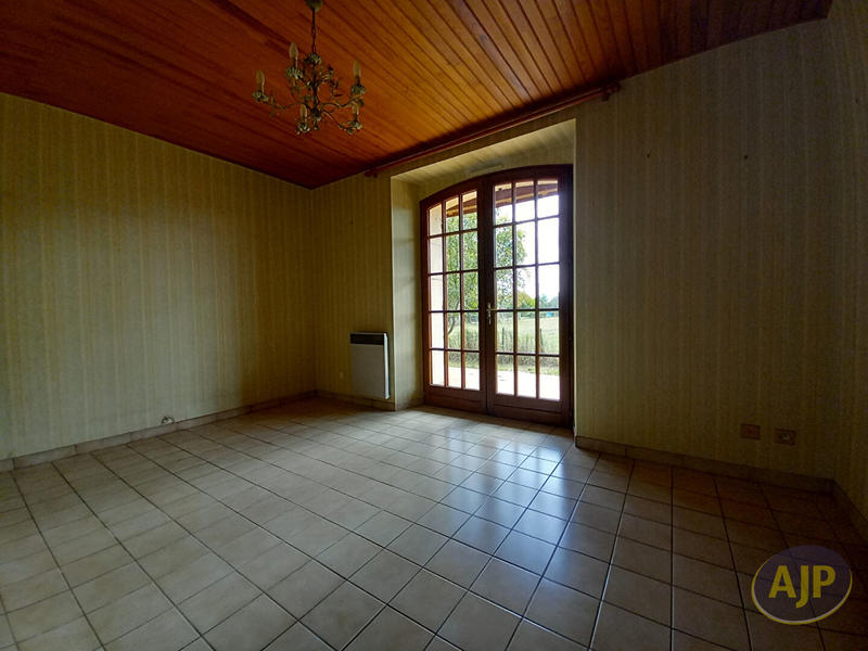 Maison - 192 m² - 6 pièces