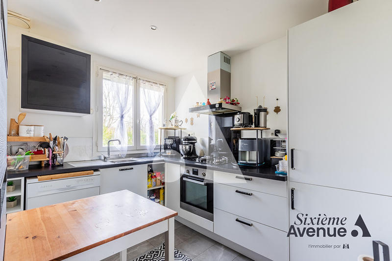 Maison - 96 m² - 5 pièces