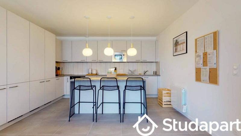 Chambre - 9 m² - 1 pièce