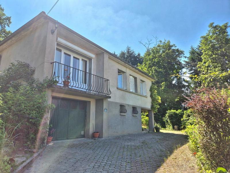 Maison - 90 m² - 5 pièces