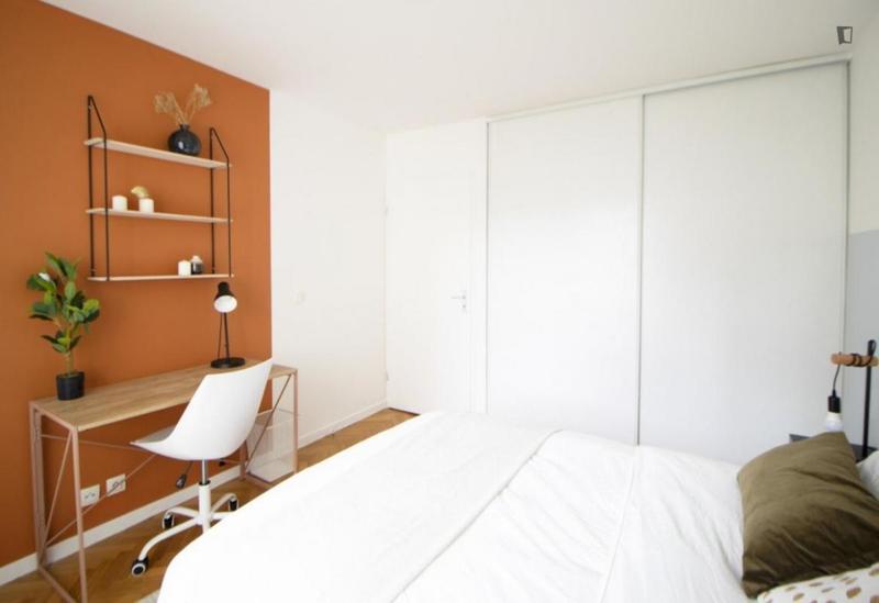 Chambre - 13 m² - 4 pièces
