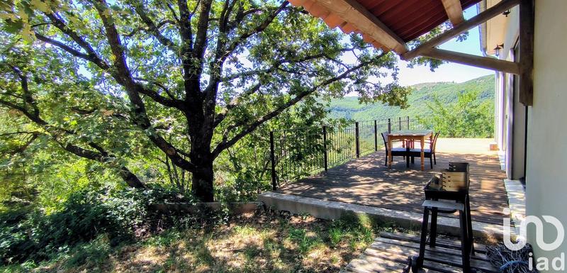 Maison - 180 m² - 6 pièces