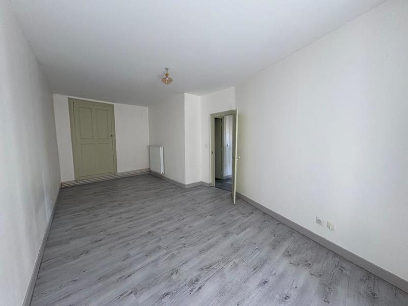 Maison de bourg - 95 m² - 3 pièces