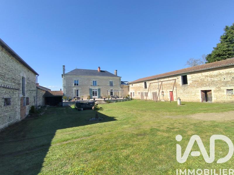 Maison - 160 m² - 5 pièces