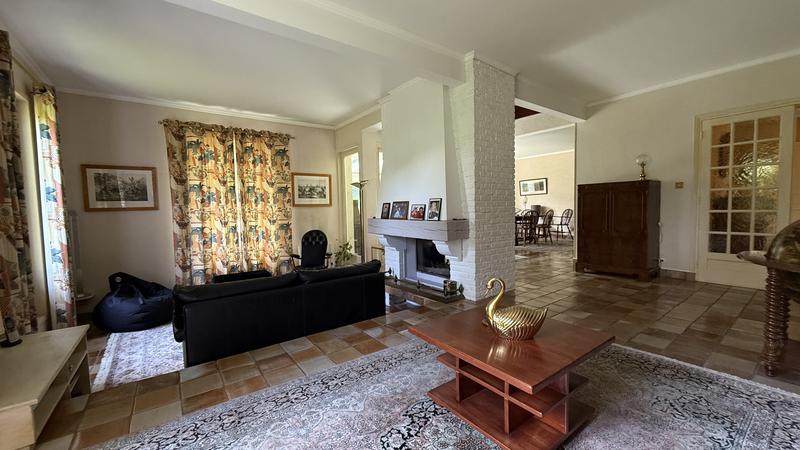 Maison - 224 m² - 7 pièces