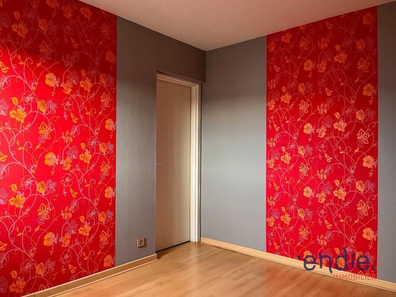 Appartement - 98 m² - 5 pièces