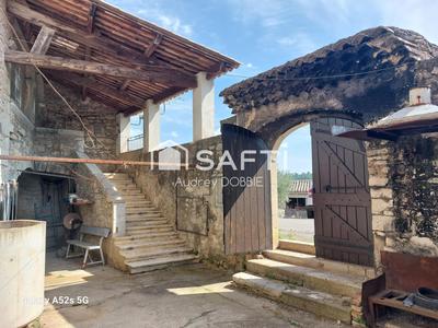 Maison - 123 m² - 8 pièces