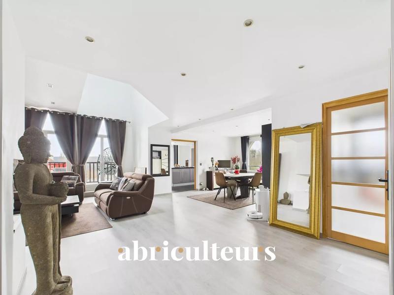 Appartement - 162 m² - 6 pièces