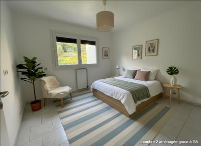 Appartement - 80 m² - 3 pièces