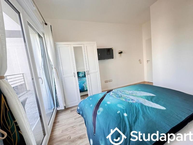 Chambre - 11 m² - 1 pièce