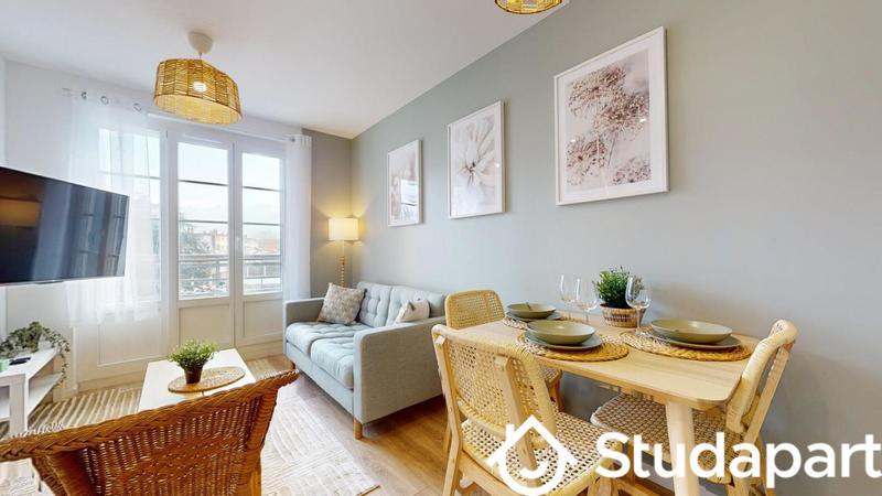 Chambre - 9 m² - 1 pièce