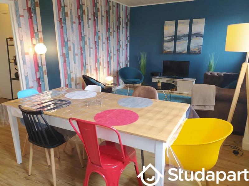 Chambre - 12 m² - 1 pièce