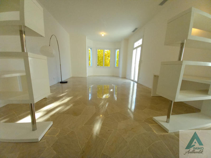 Appartement - 145 m² - 5 pièces