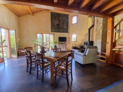 Maison - 146 m² - 7 pièces