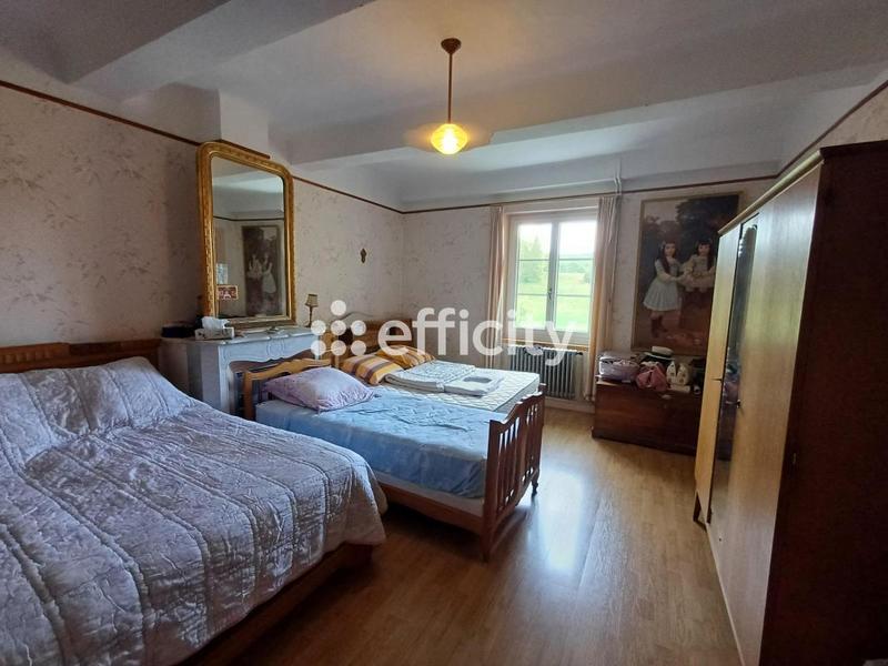 Maison - 201 m² - 6 pièces