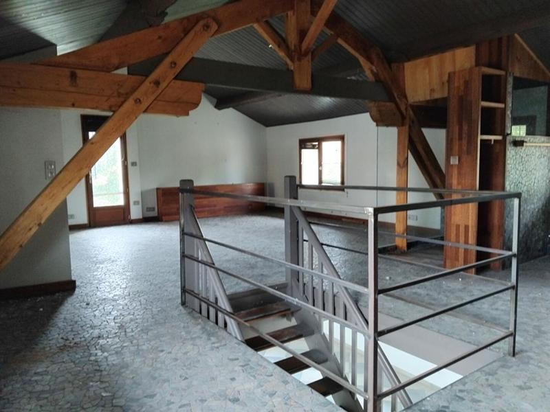 Maison - 500 m² - 9 pièces