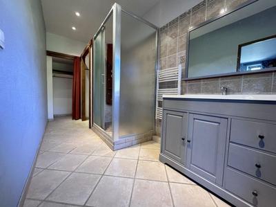 Maison - 355 m² - 7 pièces