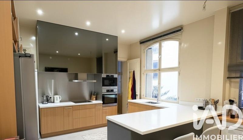 Appartement - 294 m² - 7 pièces