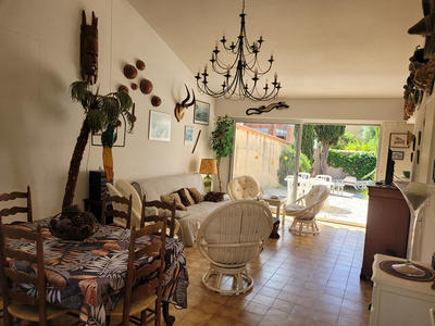 Maison - 93 m² - 5 pièces