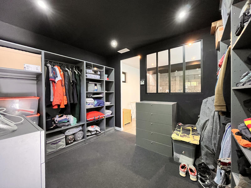 Maison - 179 m² - 5 pièces