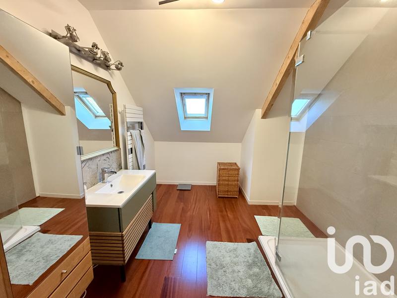 Maison - 150 m² - 7 pièces