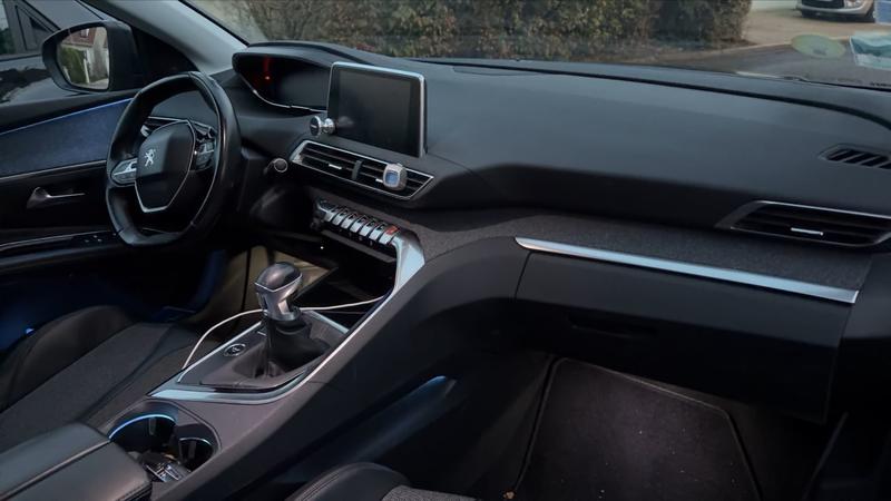 Peugeot 3008 1.5 BlueHDi 130 Allure Business