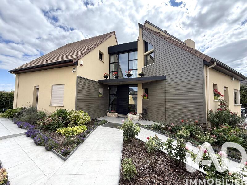 Maison de maîtres - 355 m² - 10 pièces