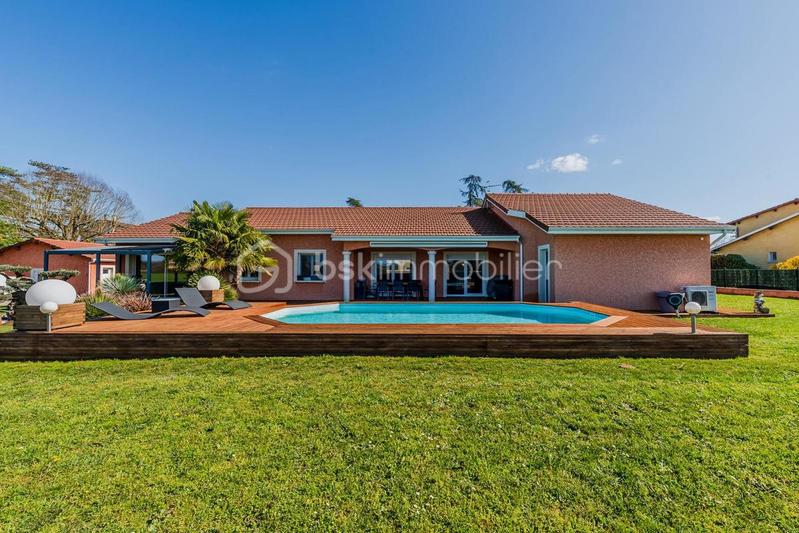 Maison - 190 m² - 7 pièces