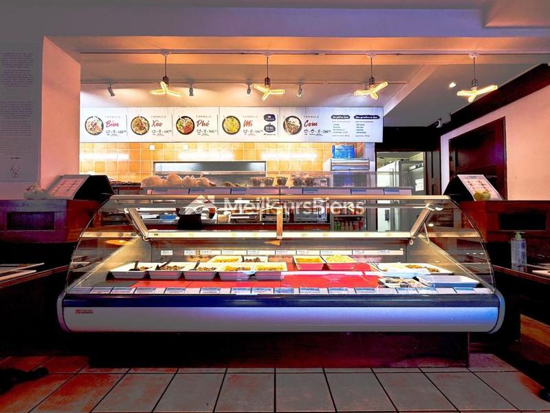 Local commercial - 202 m² - 4 pièces