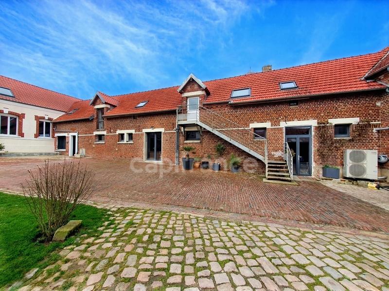 Fermette - 274 m² - 6 pièces