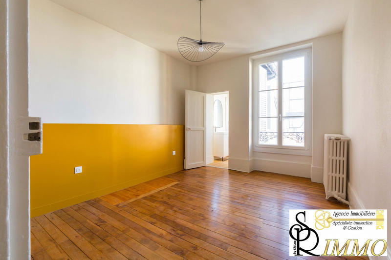 Appartement - 82 m² - 4 pièces