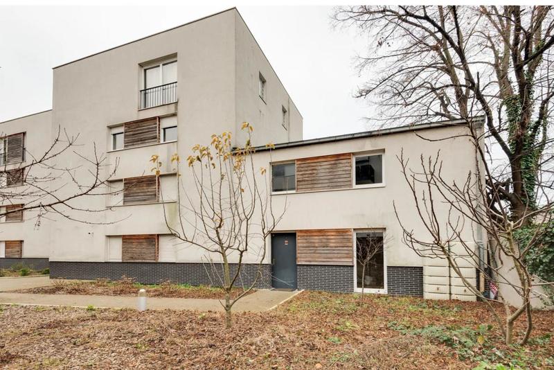 Appartement - 100 m² - 5 pièces
