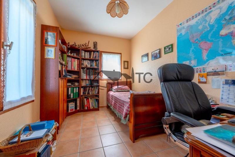 Maison - 216 m² - 7 pièces