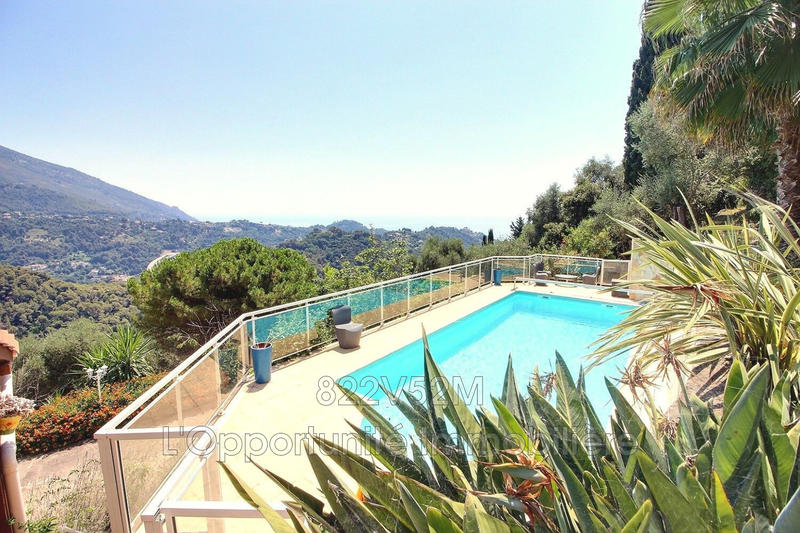 Maison - 211 m² - 5 pièces