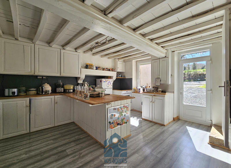 Villa - 258 m² - 8 pièces