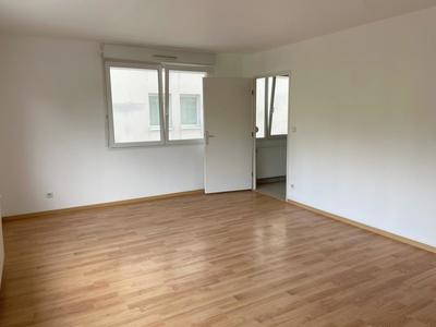 Appartement - 75 m² - 3 pièces