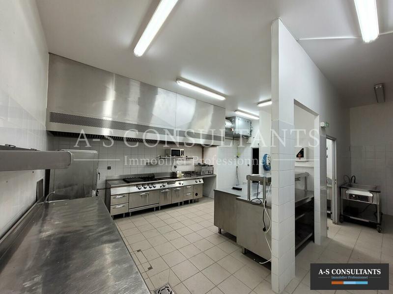 Local commercial - 270 m²