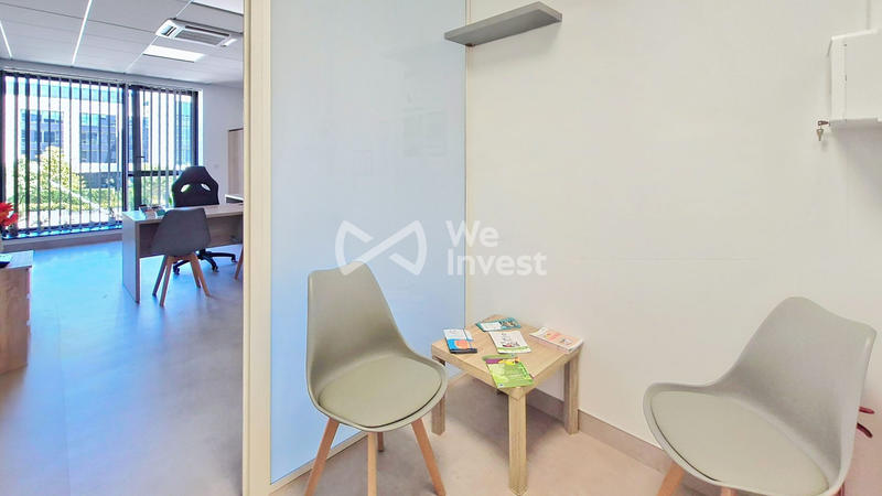 Bureau - 28 m² - 2 pièces