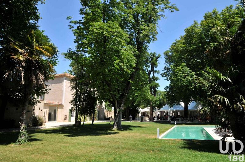 Local commercial - 3 000 m²