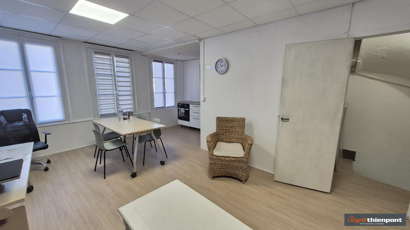 Local commercial - 90 m²