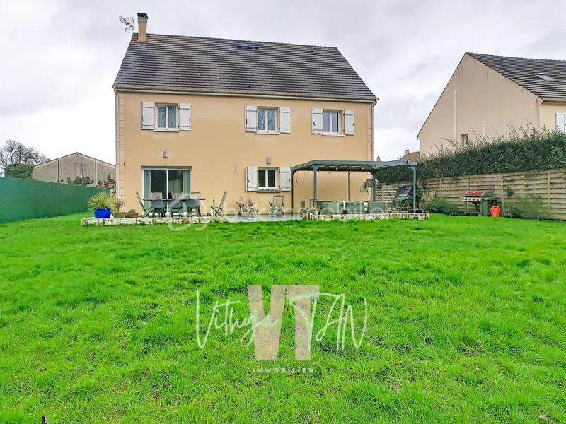 Maison - 160 m² - 7 pièces