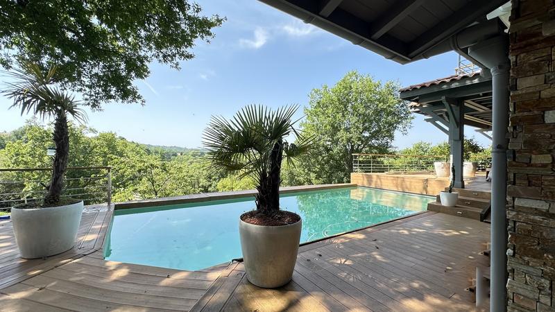 Maison d'architecte - 240 m² - 6 pièces