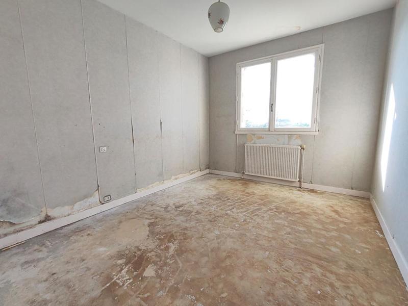 Maison - 104 m² - 5 pièces