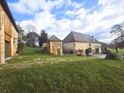 Maison ancienne - 289 m² - 10 pièces