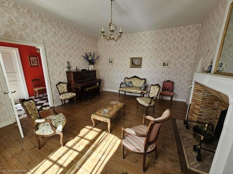 Maison de ville - 258 m² - 10 pièces