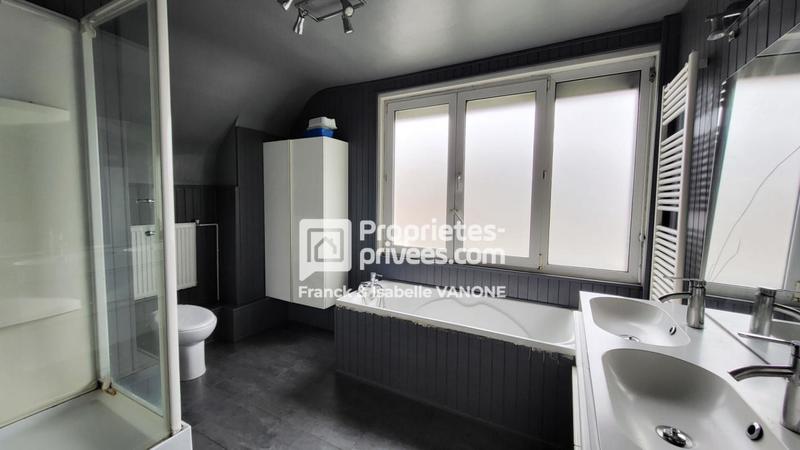 Maison - 130 m² - 6 pièces